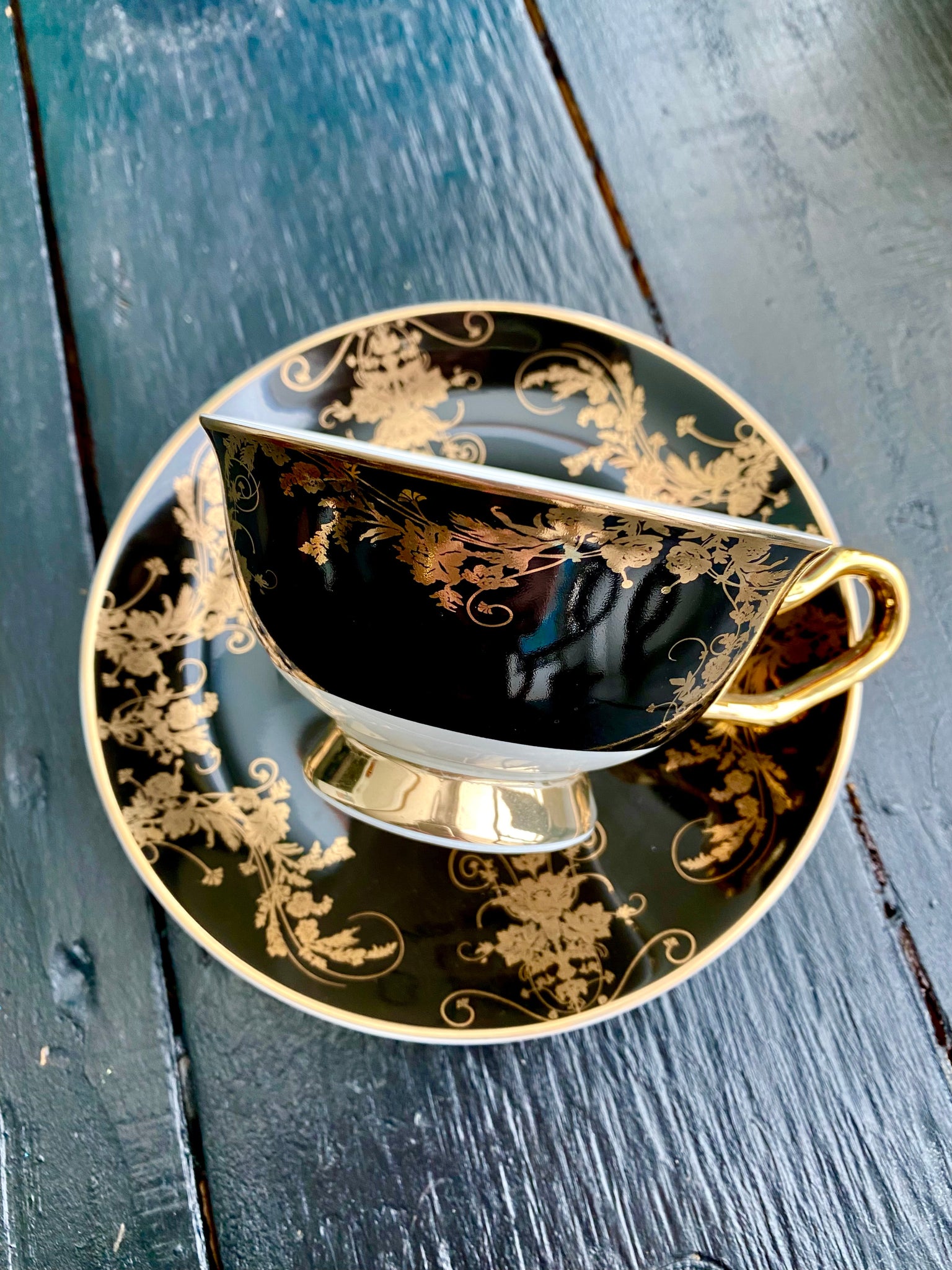 Lucretia Cup and saucer, Stabby