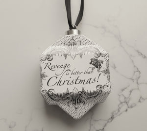 Limited edition: Elvira's Revenge Ornament