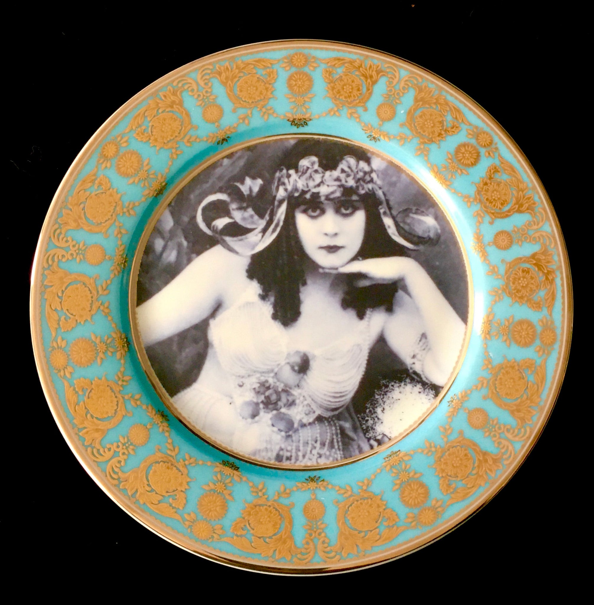 Pre-order: Aqua Cleopatra Salad Plate